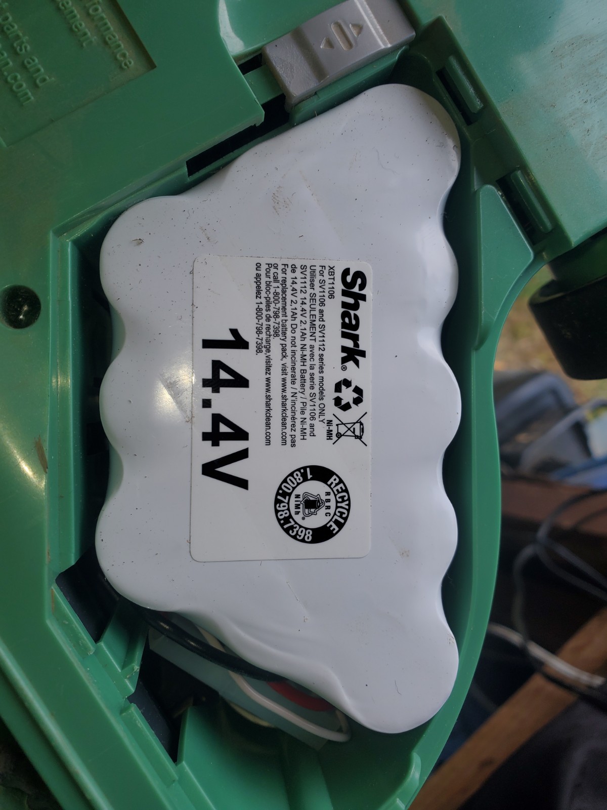 Genuine Shark 14.4V 2.1Ah 2100mA Ni-Mh Battery XBT1106 for SV1106 Navigator Vac