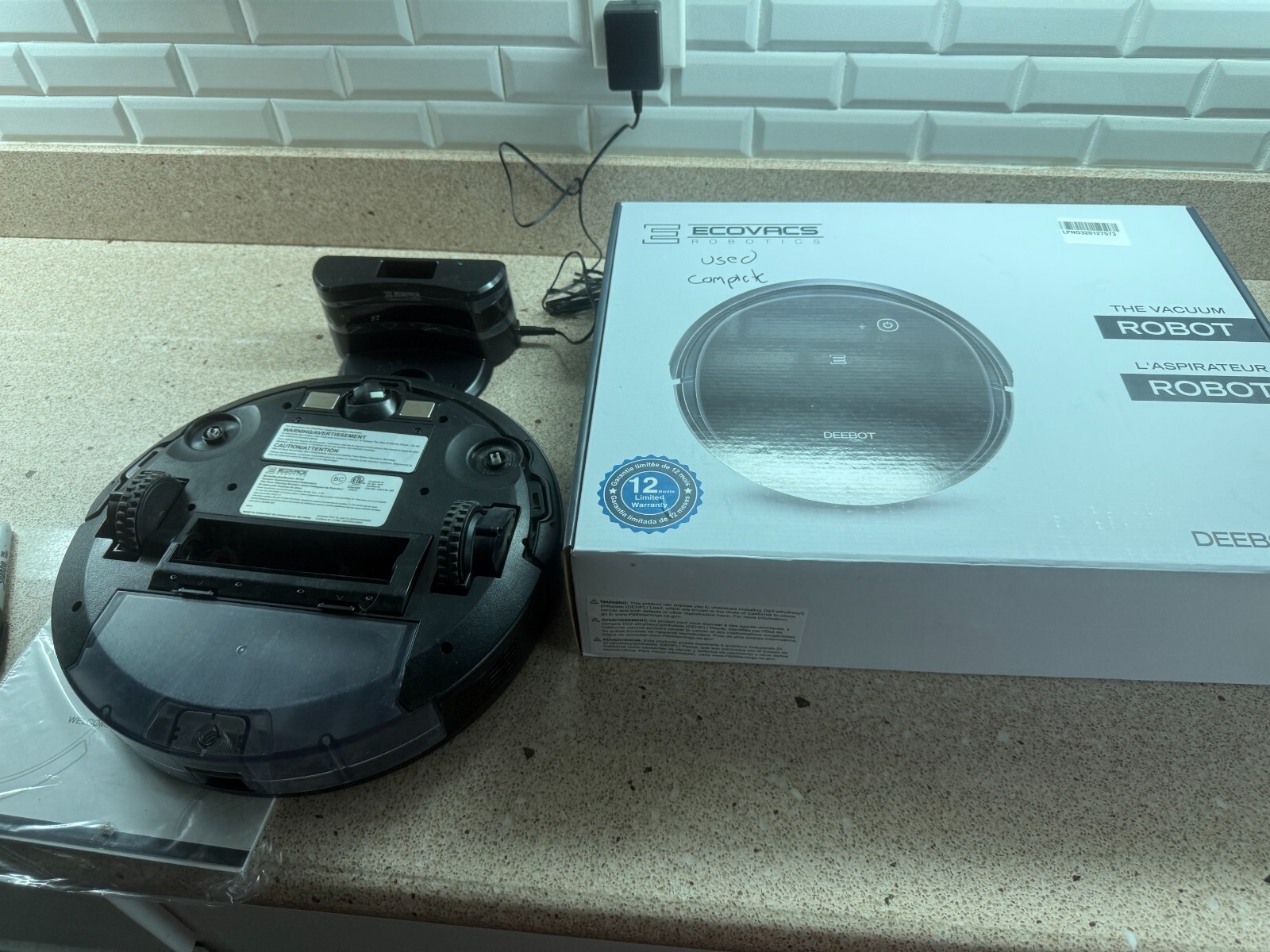 Ecovacs rootics DEEBOT 500 Wi-Fi & App Controlled Vacuum Robot- Black/used