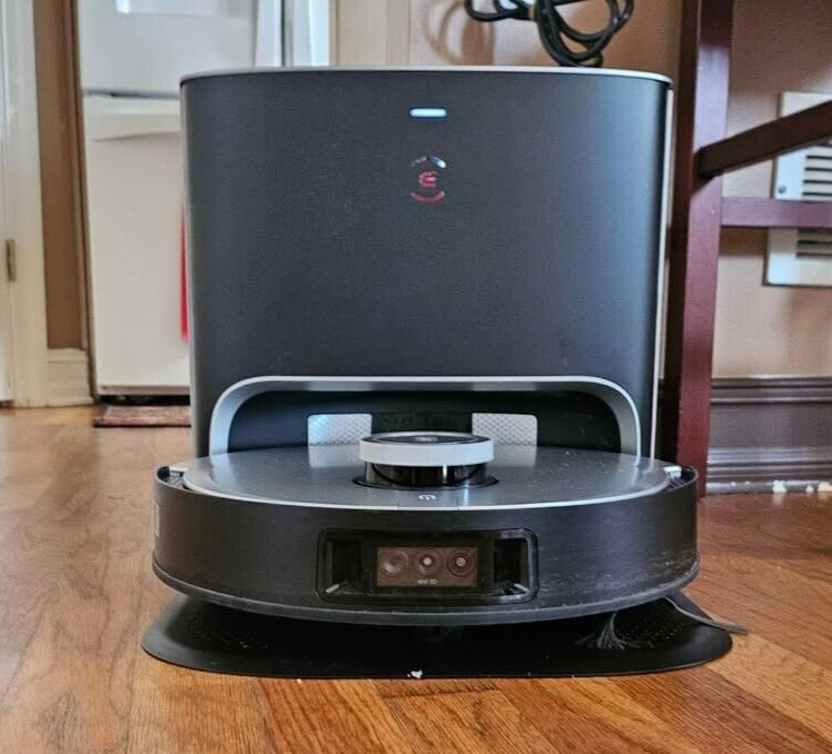 Ecovac Deebot X1 plus Robot vacuum and mop with full cleaning kit + mopping pads