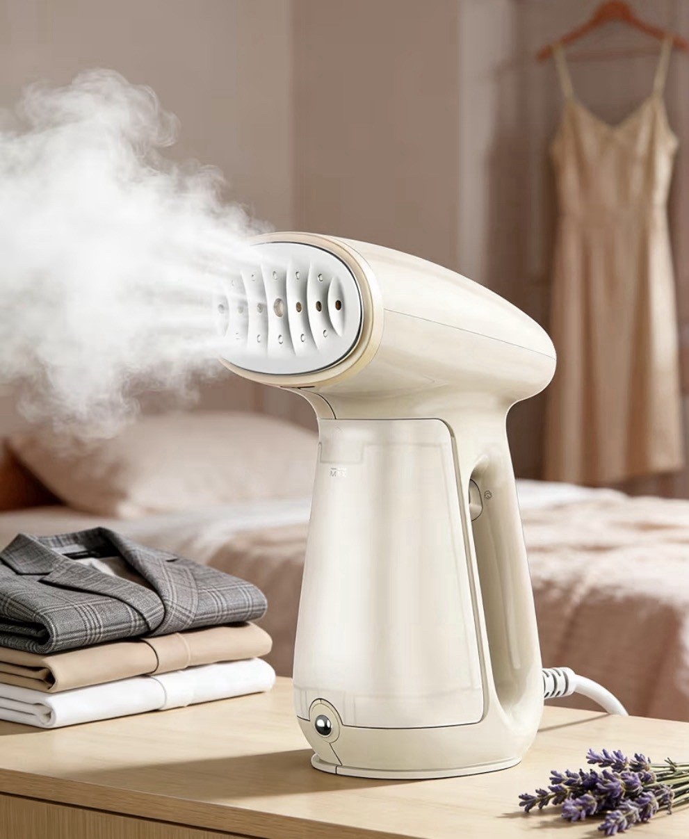 Bear Steamer for Clothes, Handheld Clothes Steamer,1300W Strong Power Garment St