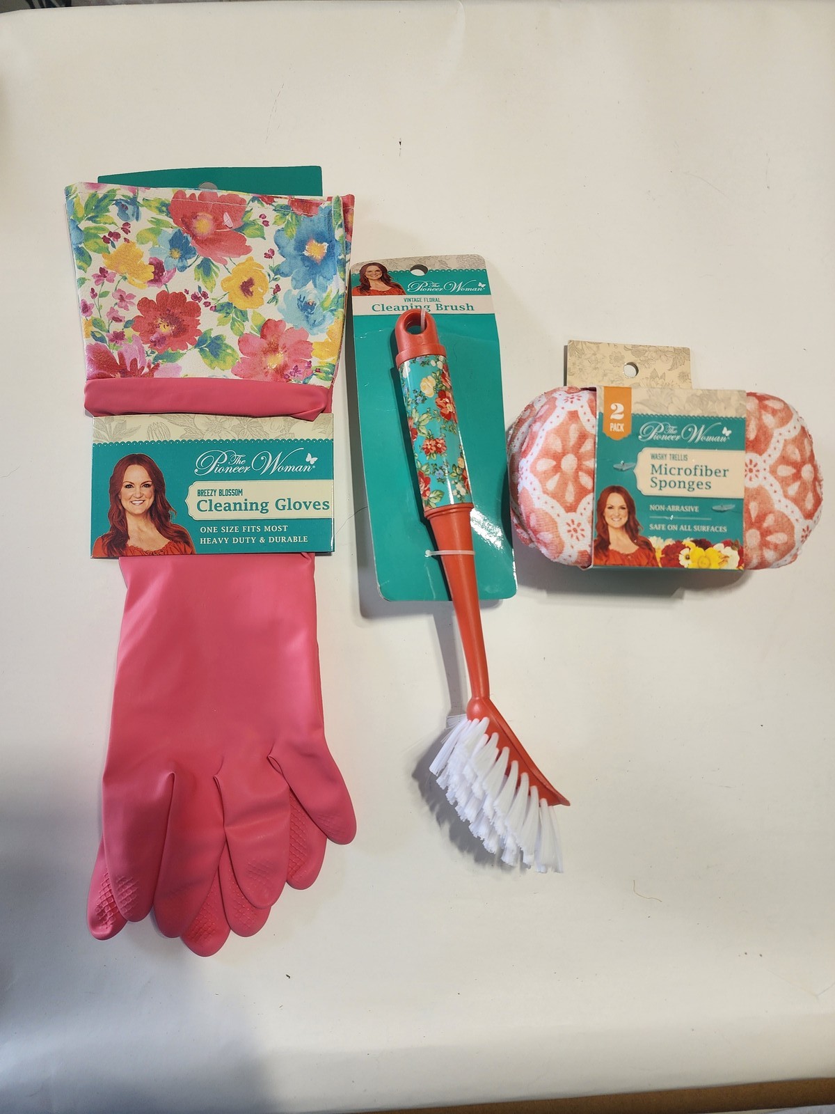 The Pioneer Woman Breezy Blossom Cleaning Gloves Heavy Duty Durable One Size