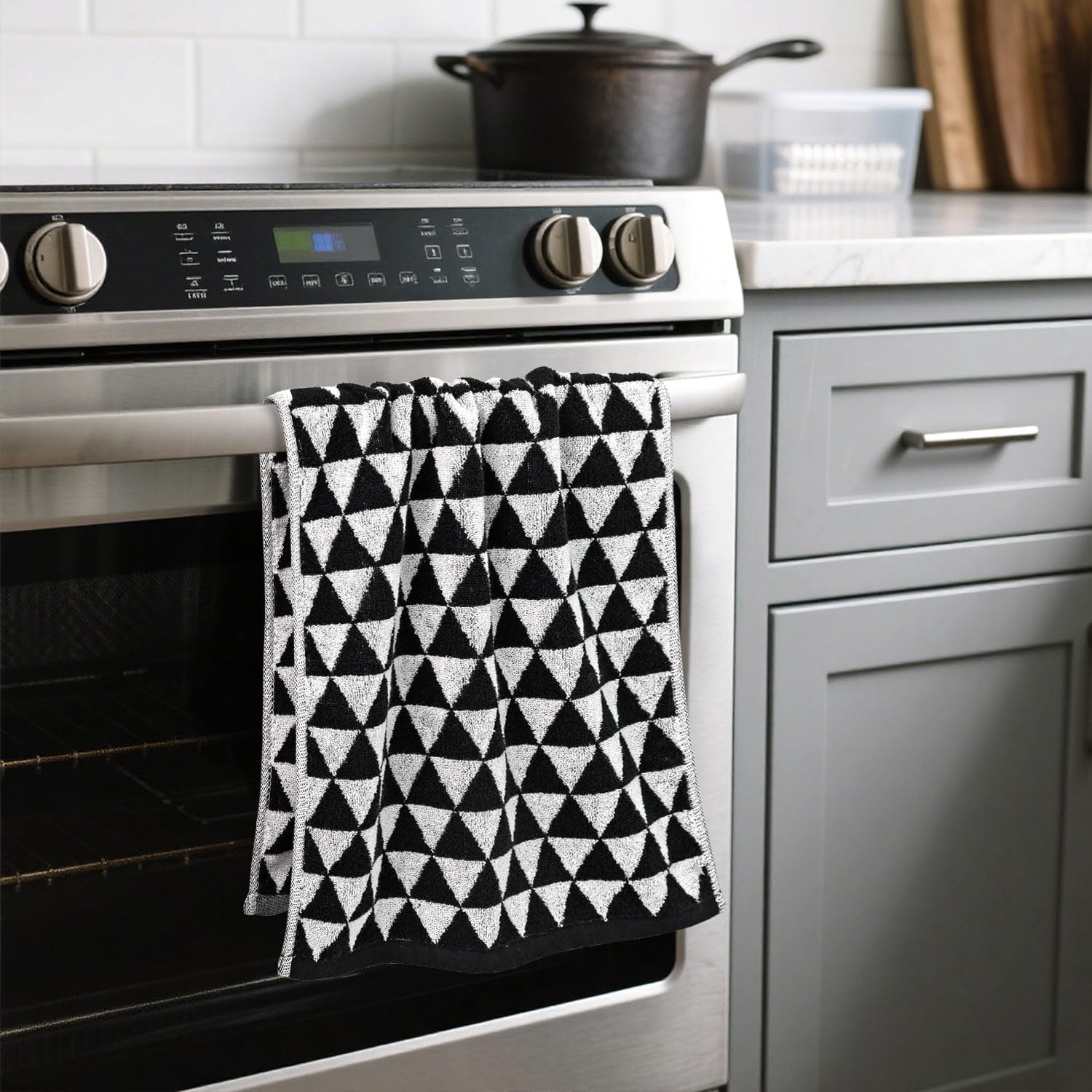 Black and White Hand Towels (Geometric Triangle), 4 Pack Cotton Soft Face Towel