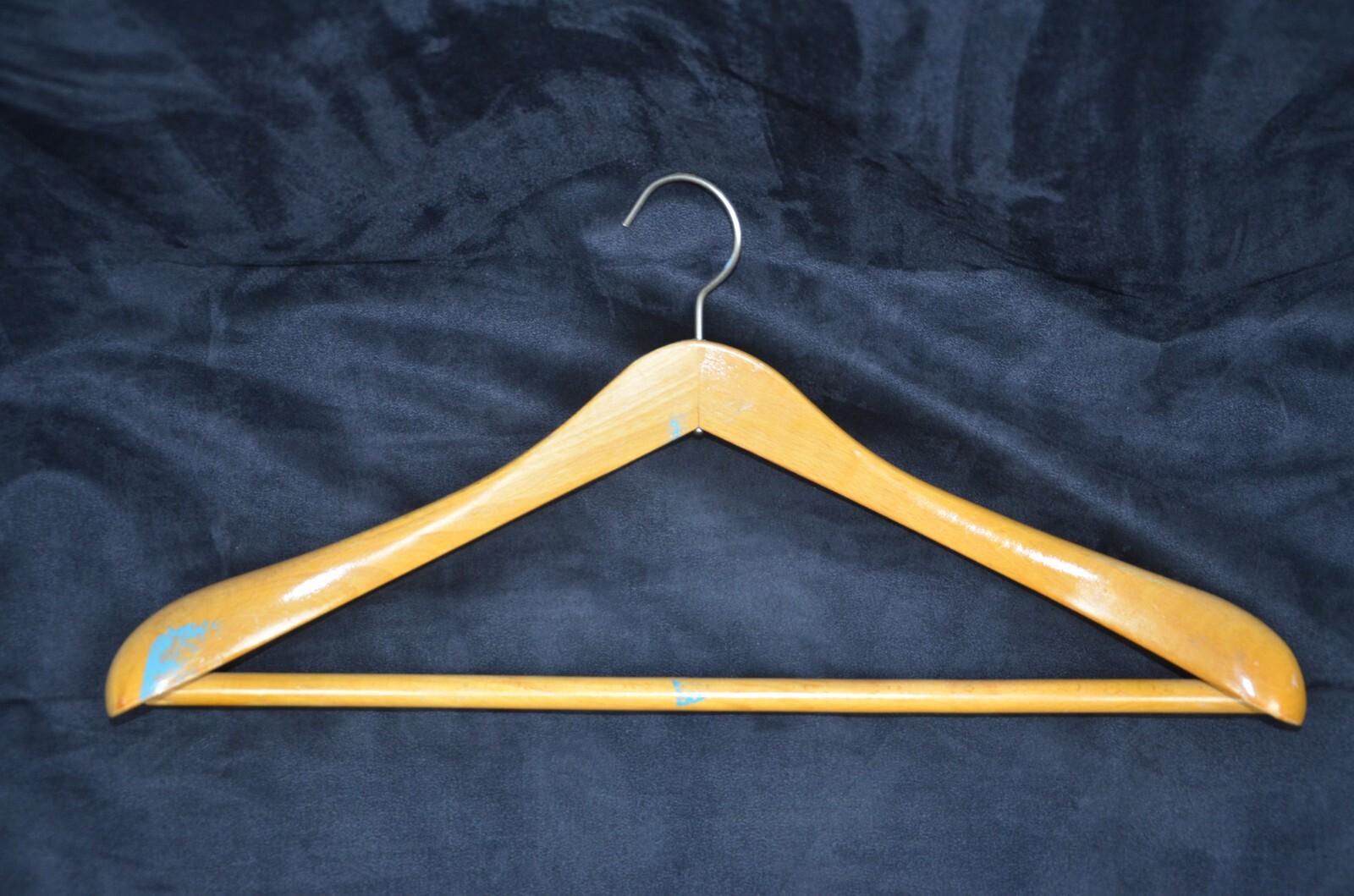 7 Vintage Wooden Suit Shirt Coat Hangers – Maas & unbranded