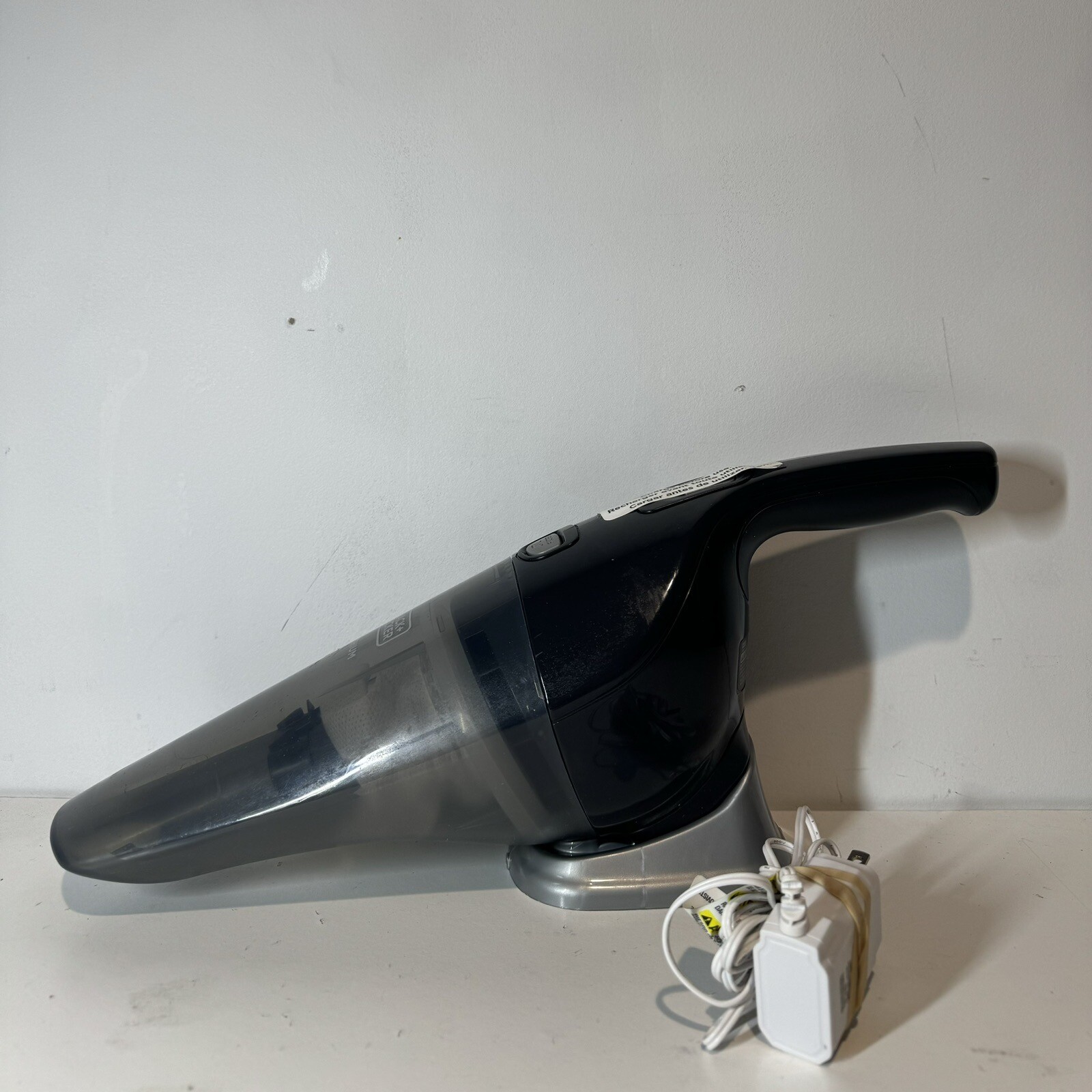 BLACK+DECKER Dustbuster Handheld Vacuum Cleaner (charger Included)