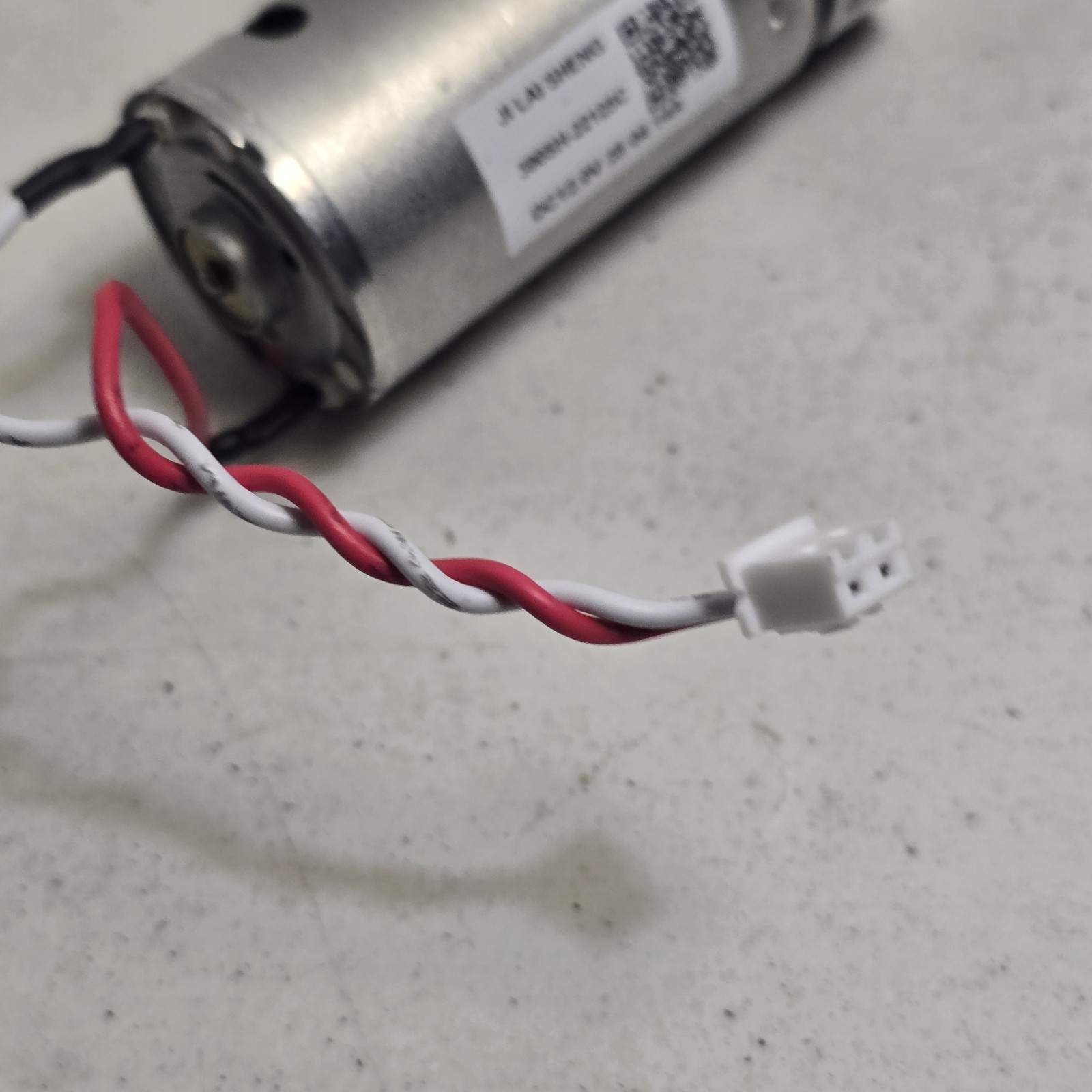 OEM Genuine iRobot Roomba 104 105 Vac Robot Cleaning Head Roller Brush Motor