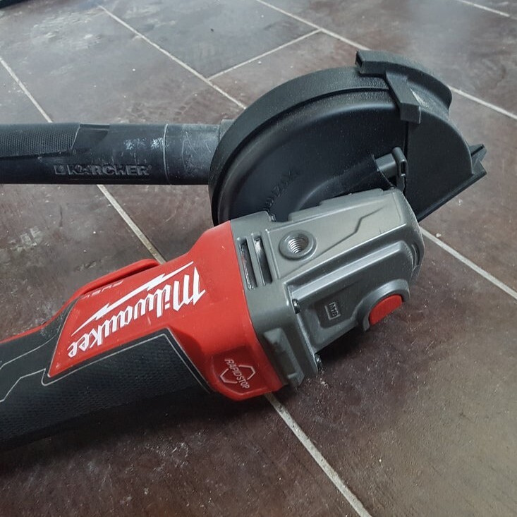 M18 Dust Collection Adapter Add On for Milwaukee Angle Grinder / Cutting Wheel