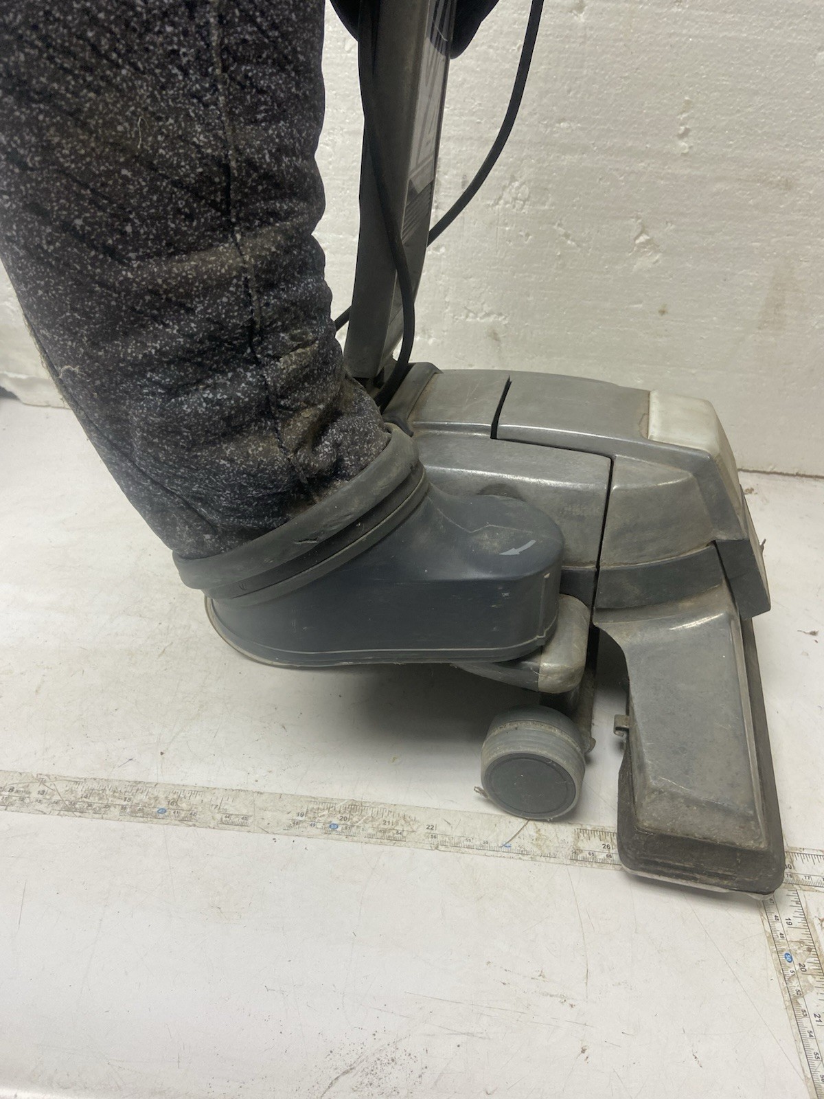 Kirby G4D Vacuum Cleaner 80th Anniversary Edition Tested/ Works Perfectly