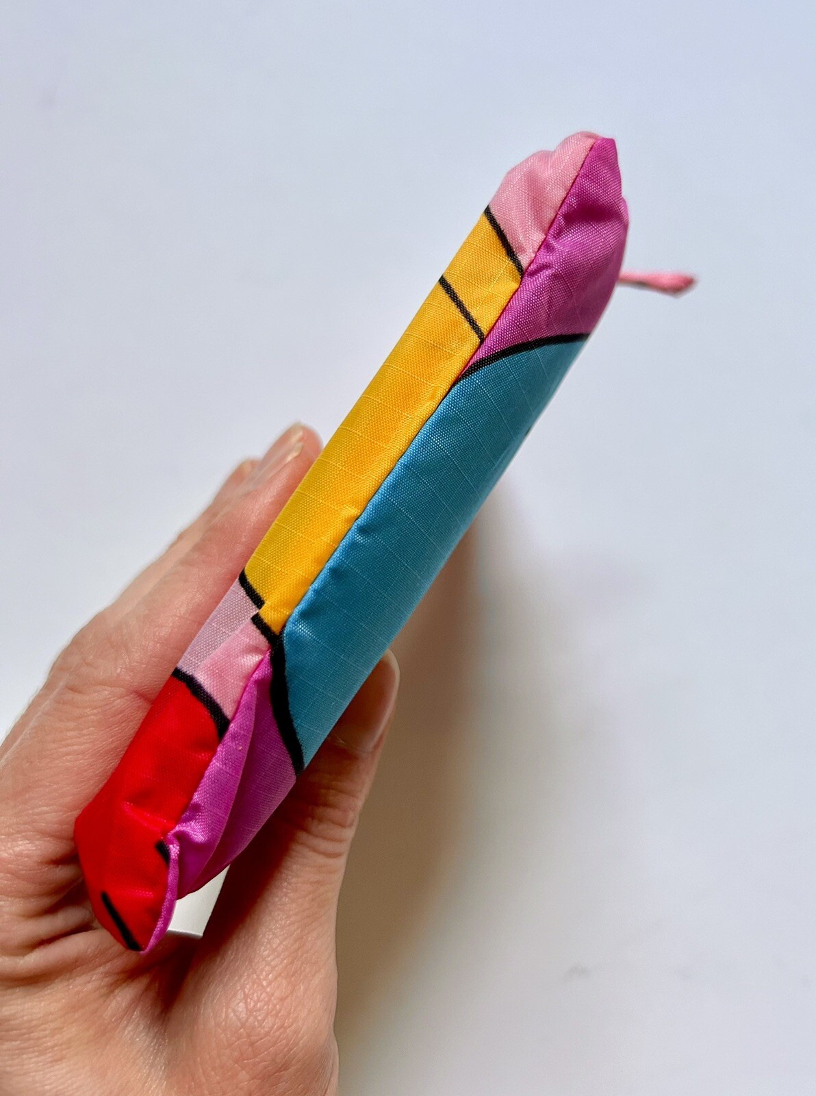 NEW! Baggu STANDARD BAG in “Apples & Bananas Mix” — Washable Recycled Nylon