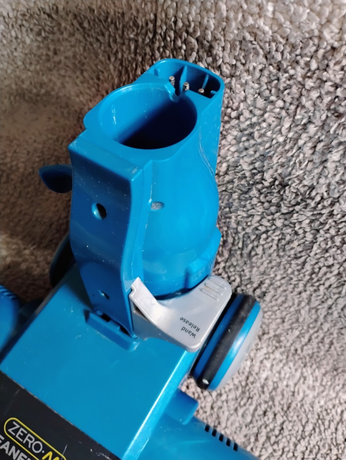 Shark Rocket Vacuum Cleaner Floor Nozzle Head Assembly Light Blue Zero M HV345