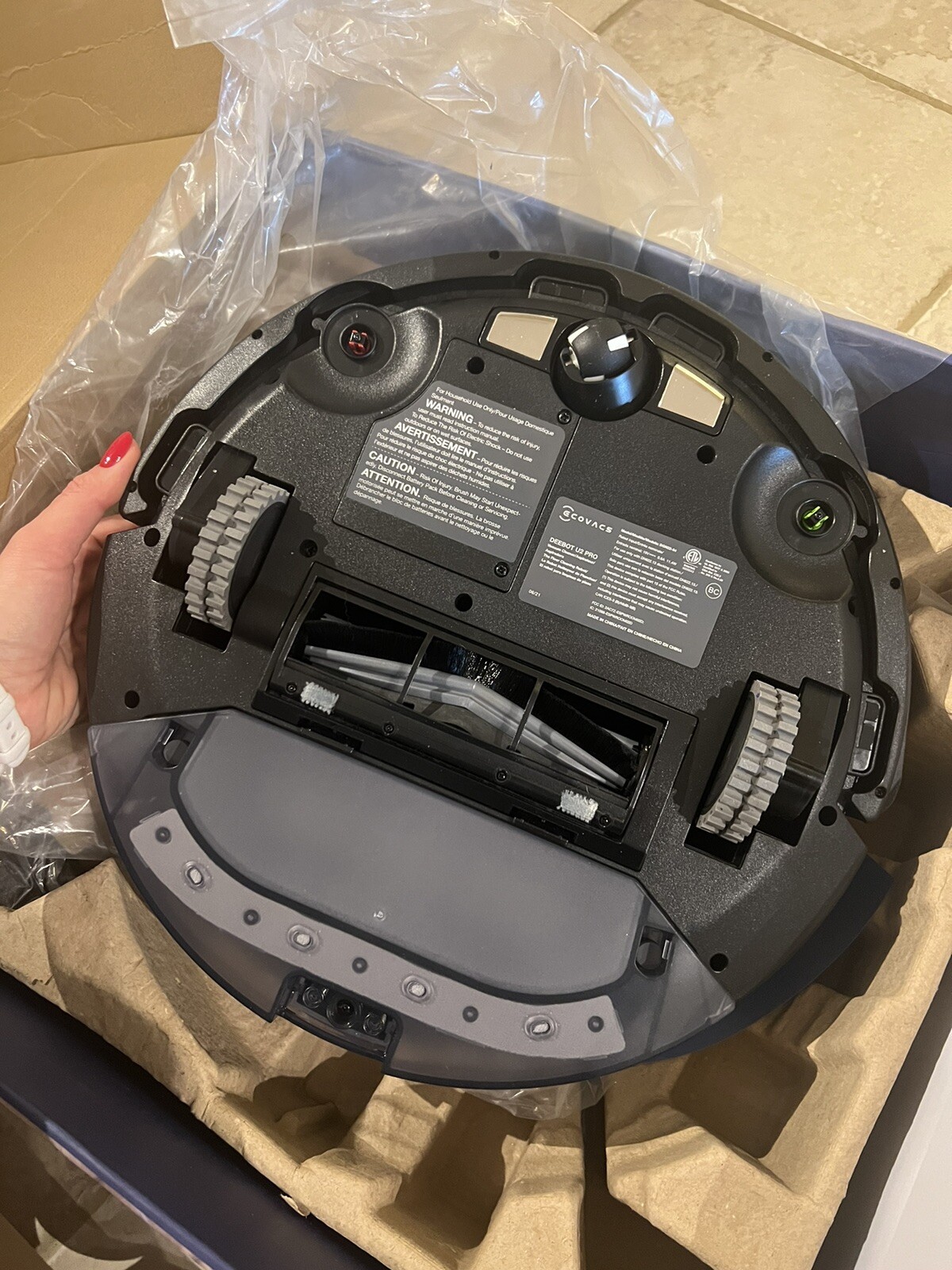 ECOVACS Robotics – DEEBOT OZMO U2 PRO Robotic Vacuum & Mop With Pet Care Kit BLK