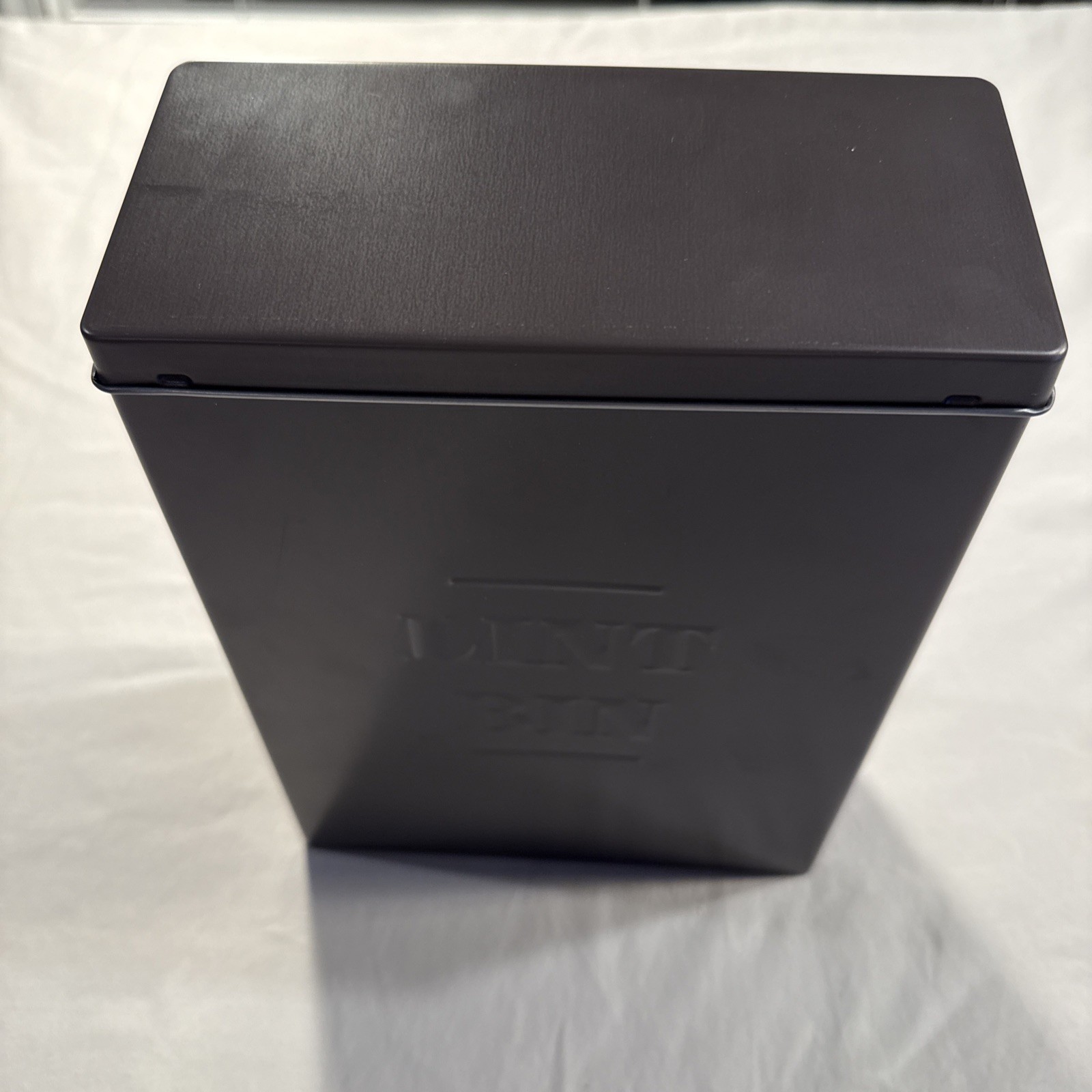 Metal Laundry Lint Bin – 7″ x 3″ x 10″. Hanging Hooks. Bronze Embossed Letters