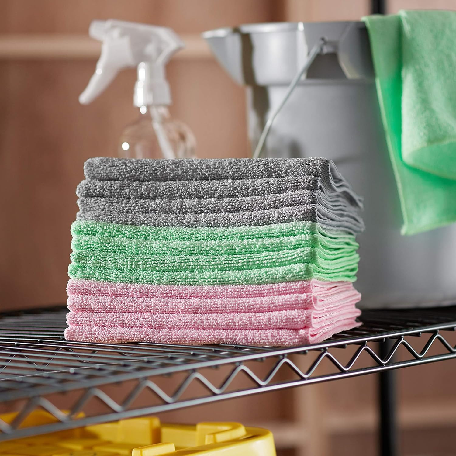 Amazon Basics Microfiber Cleaning Cloths