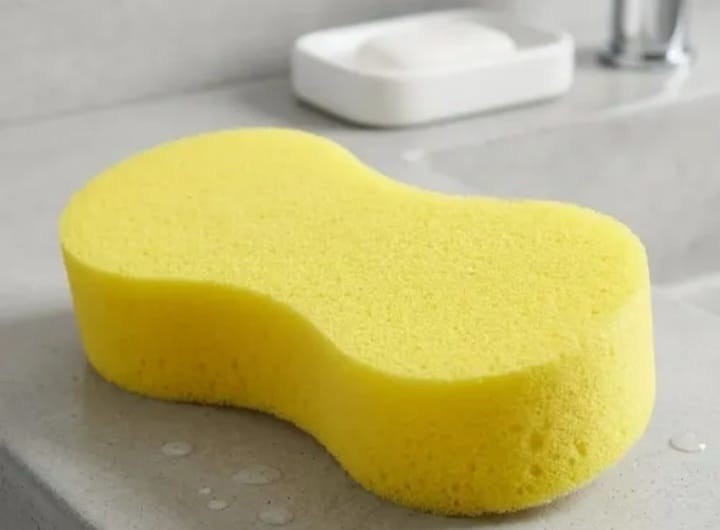 Yellow Ergonomic Cleaning Sponge, Absorbent Scrubbing, 105 Washes 8.7×4.3×2″