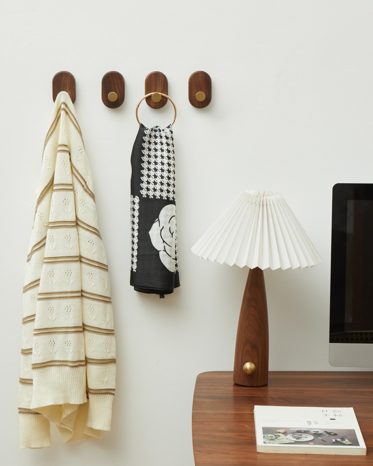 Wood Coat Hooks Wall Mount – Modern Walnut Coat Hook with Bronze Accent for H…