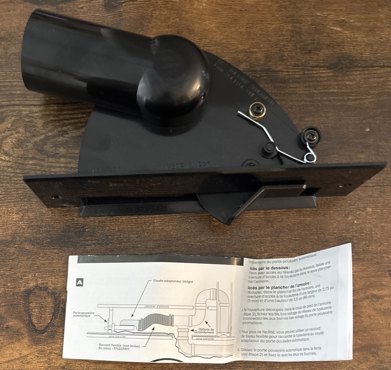 Cen-Tec Systems Central Vacuum Automatic Dustpan Sweep Inlet, Black