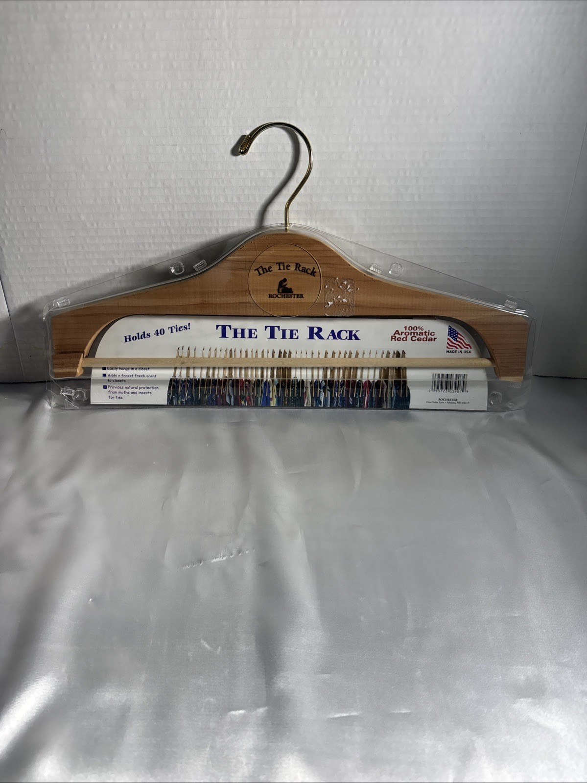 The Tie Rack Rochester Mens Brown Cedar Wood 40 Ties Organizer