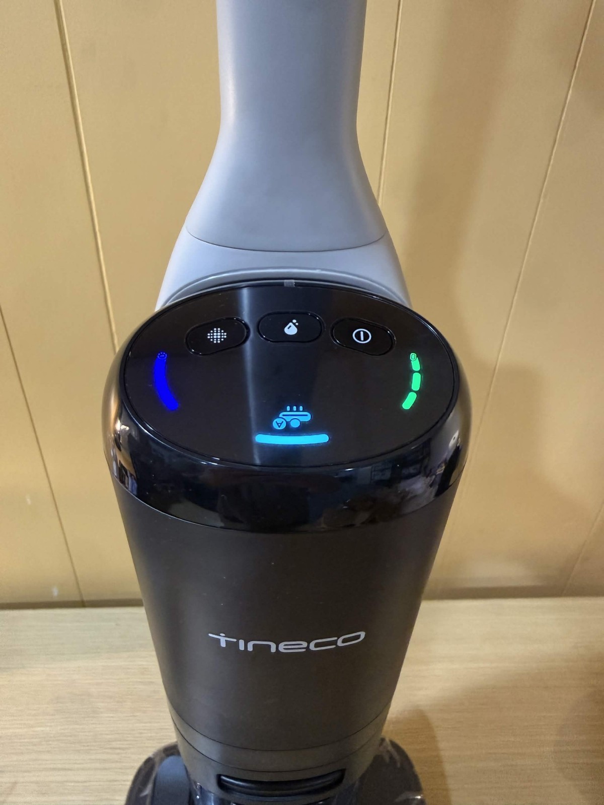 Tineco GO H2O HammerHead MessDetect Ultra Wet Dry Vacuum Cleaner