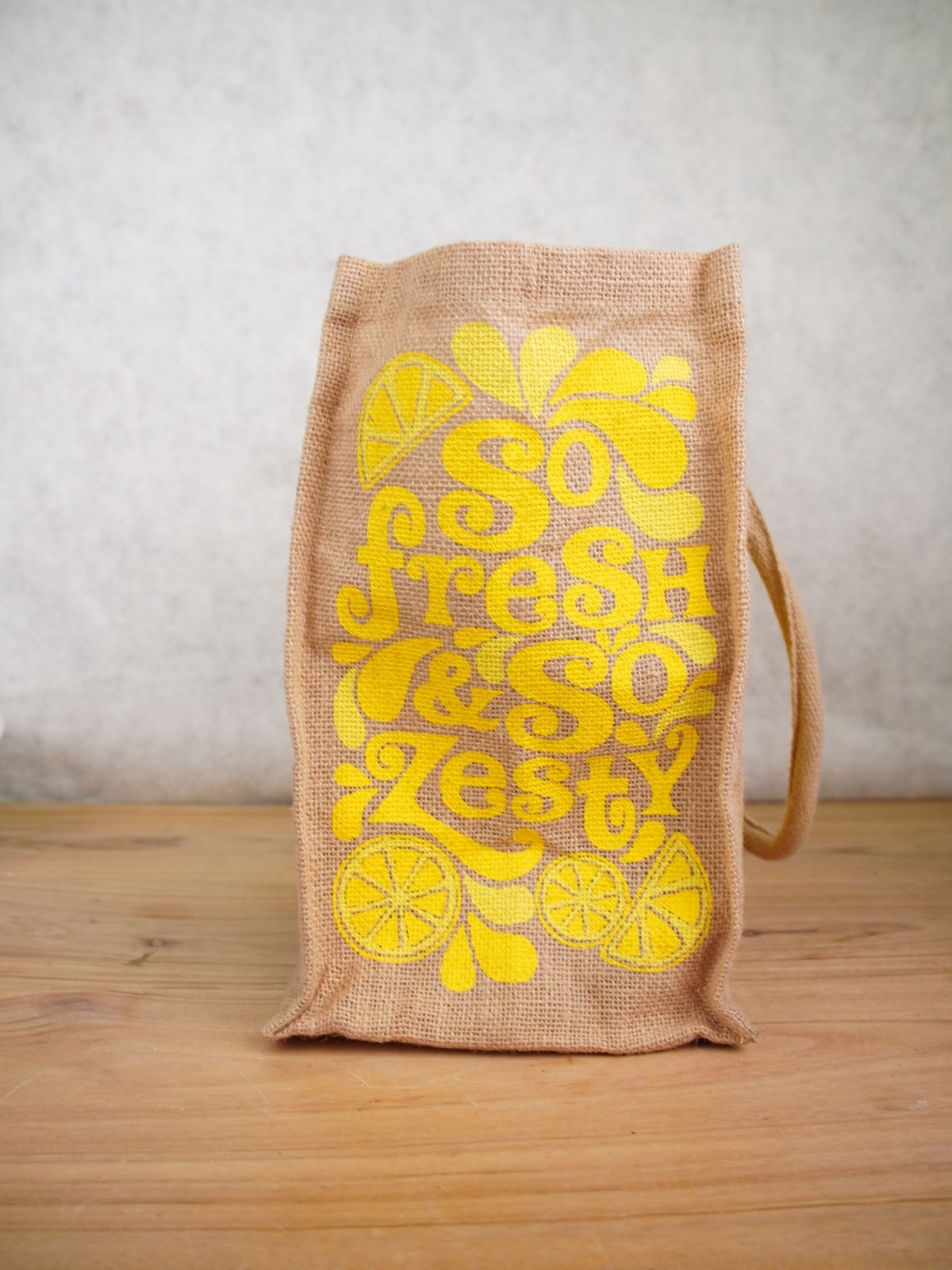 Trader Joes Reusable Jute Tote Bag Lemon & Lime Print Burlap Beach Bag 16″x13″
