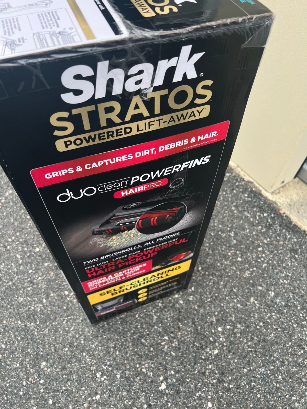Shark Stratos AZ3002 TruePet Upright Self Cleaning Brushroll Vacuum 5 year warra