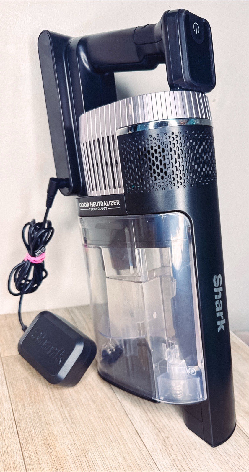Shark Stratos IZ862H Duoclean PowerFins Cordless Bagless Vacuum & Battery