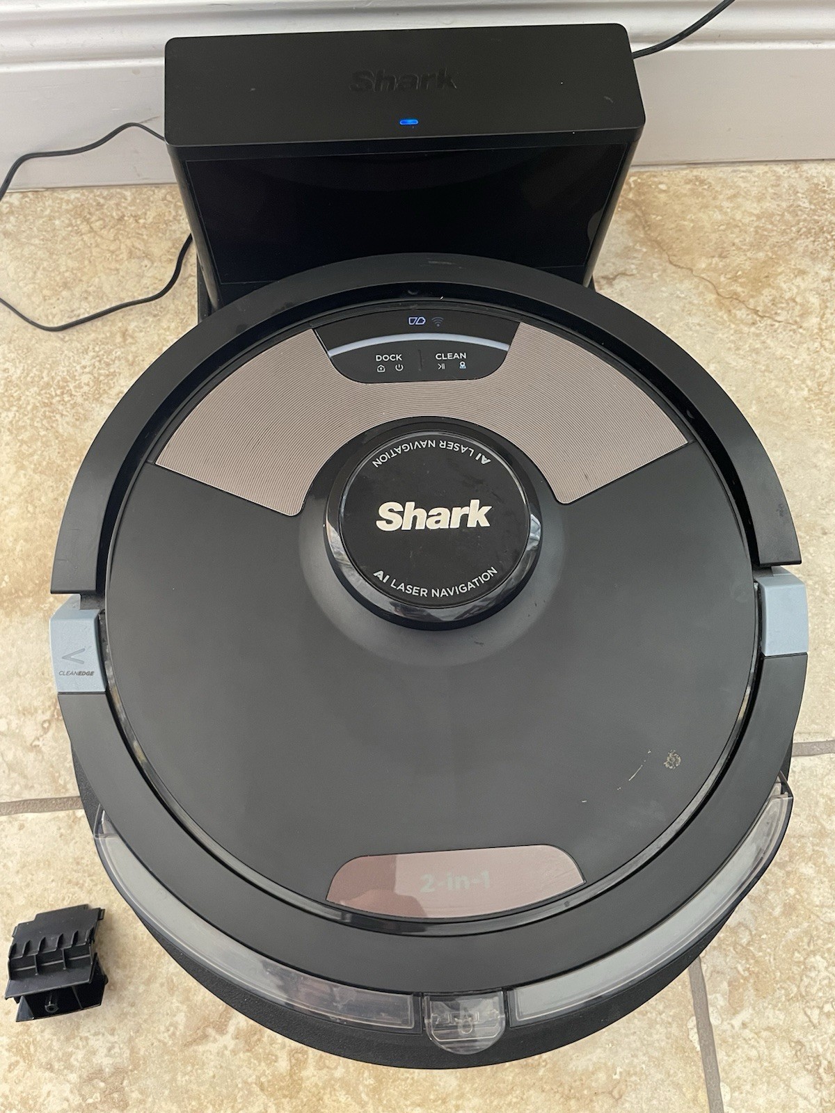 Shark AI Ultra 2-In-1 Robot Vacuum & Mop RV2620WFUS (FOR PARTS) UN TESTED