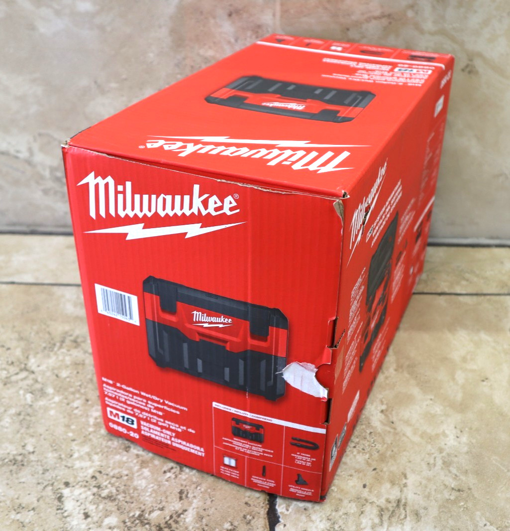 MILWAUKEE M18 2-GALLON WET / DRY VACUUM MODEL 0880-20 / NEW, FREE SHIPP.