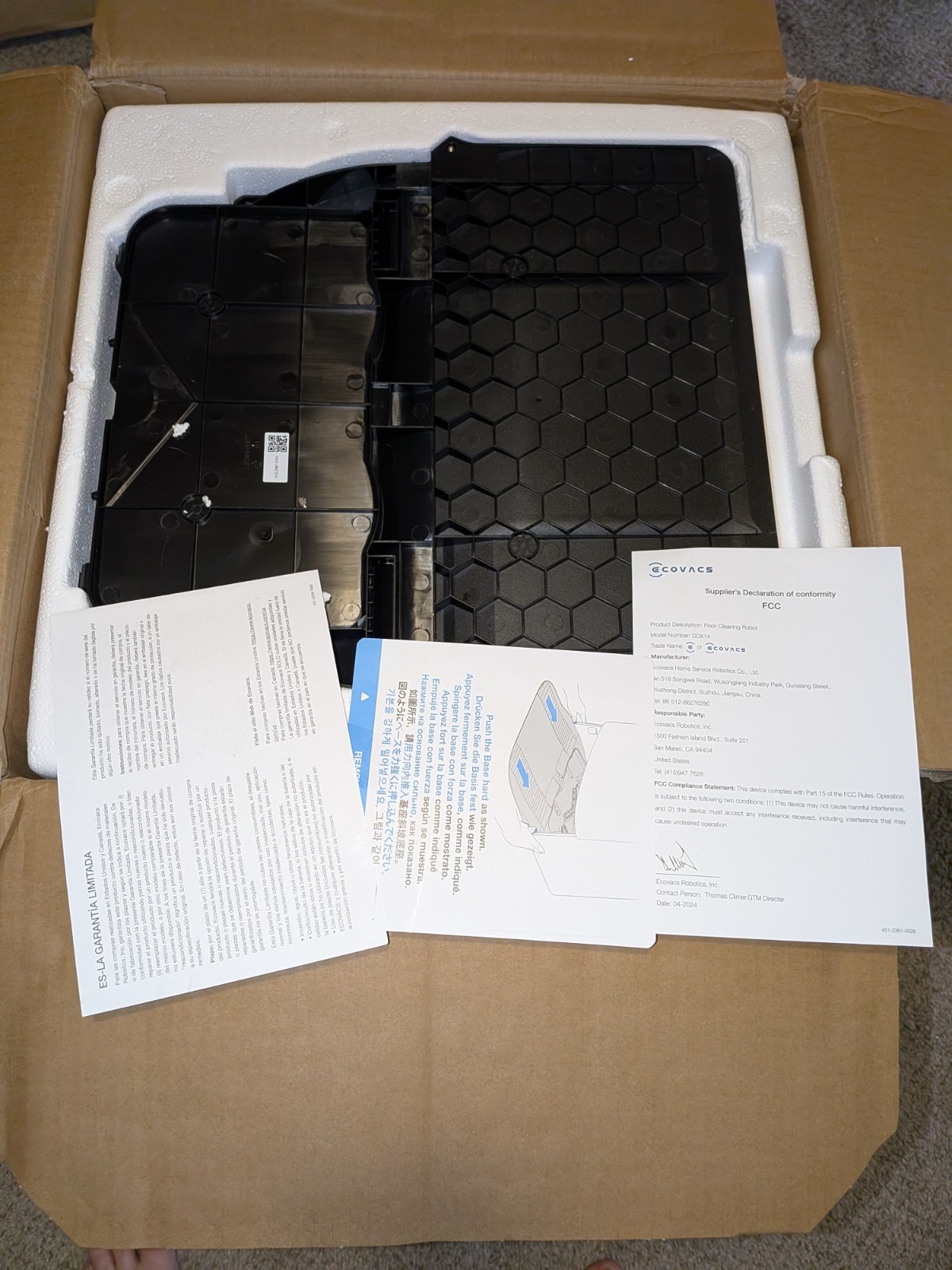 ECOVACS DEEBOT T30S Robot Vacuum and Mop (NIB)