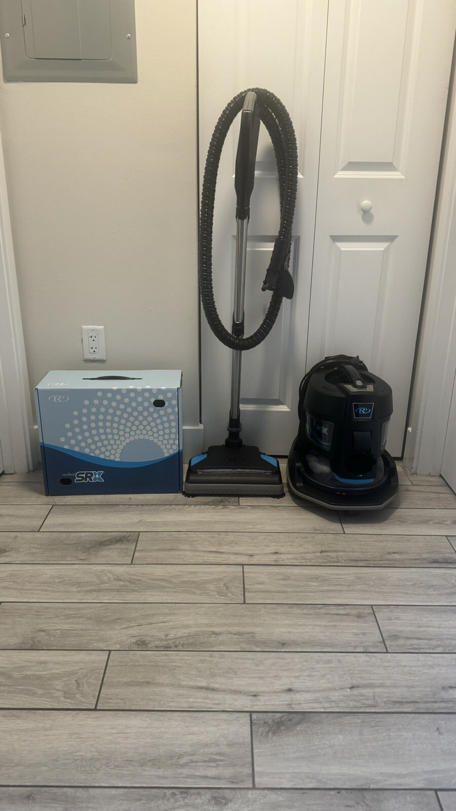 Rainbow SRX Vacuum Cleaner/Air Purifier System 2024 W/ Attachments 10 Years W