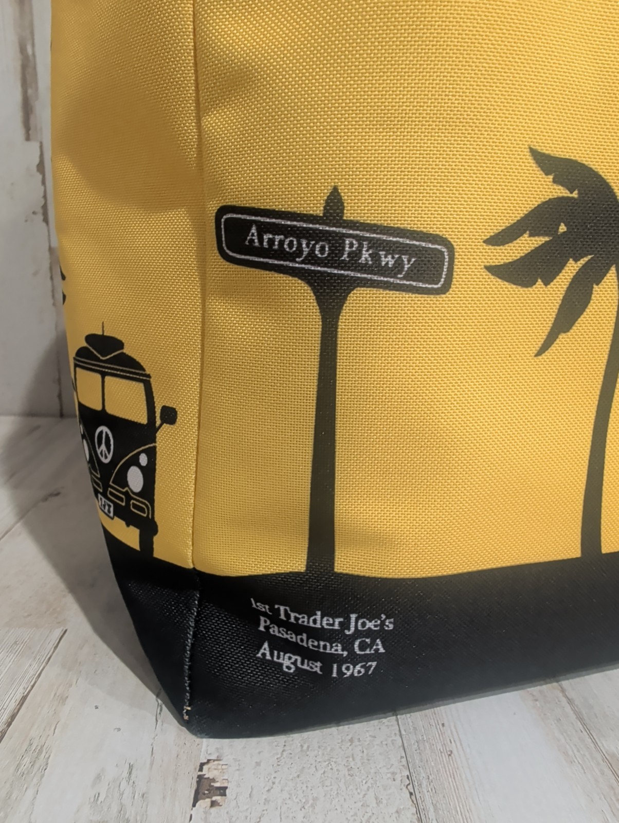Trader Joe’s Large 8 Gal Yellow Pasadena Insulated Reusable Cooler Tote Bag