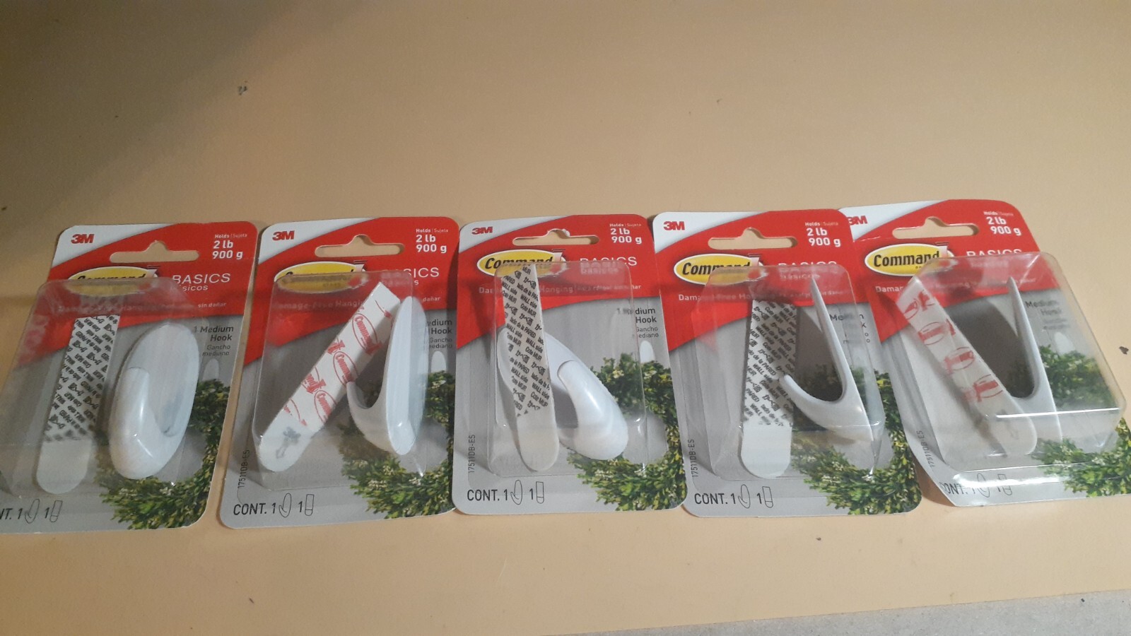 5 -Command Hook 17511DB-ES Medium Oval White 2 lb (0.9 kg) 1 Hook 1 Strip