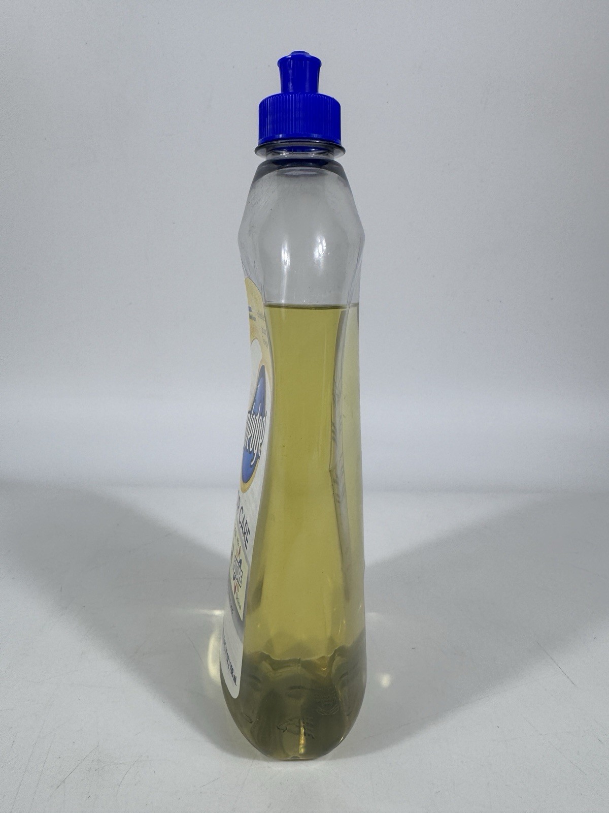 Pledge Floor Care Future Shine Tile Vinyl Floor Finish 27 fl oz 85% Full