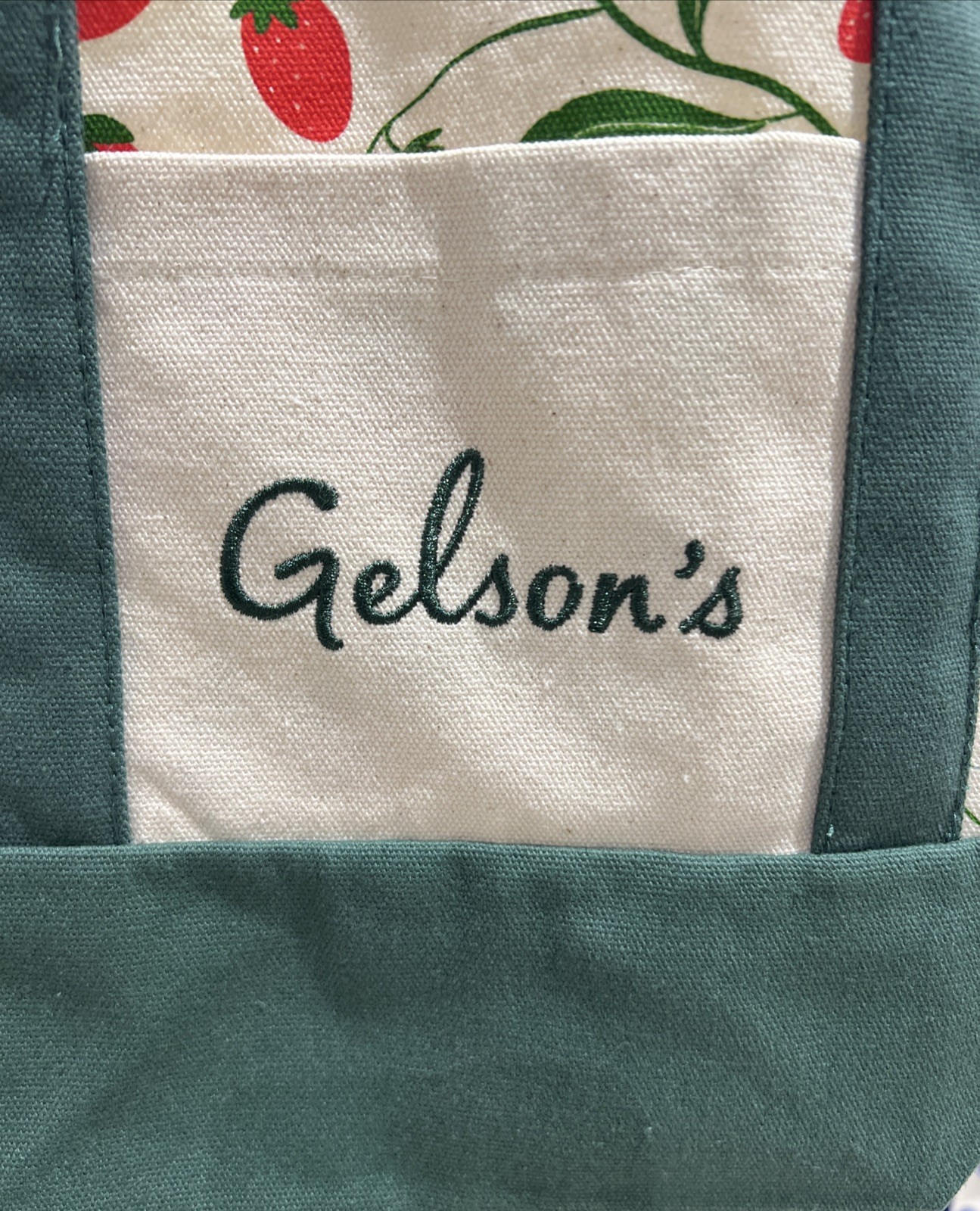 Gelson’s Market Mini Canvas Tote Bag Strawberry 2025 Limited Edition