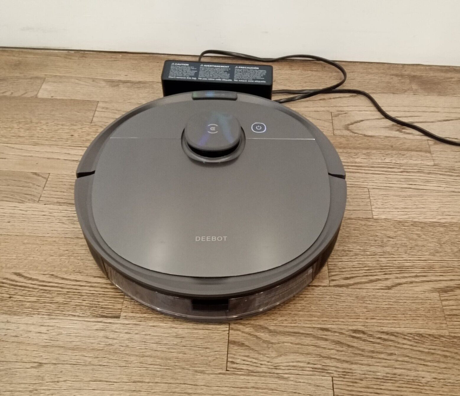 ECOVACS DEEBOT OZMO T8 Robot Vacuum & Mop Cleaner – 180min Runtime