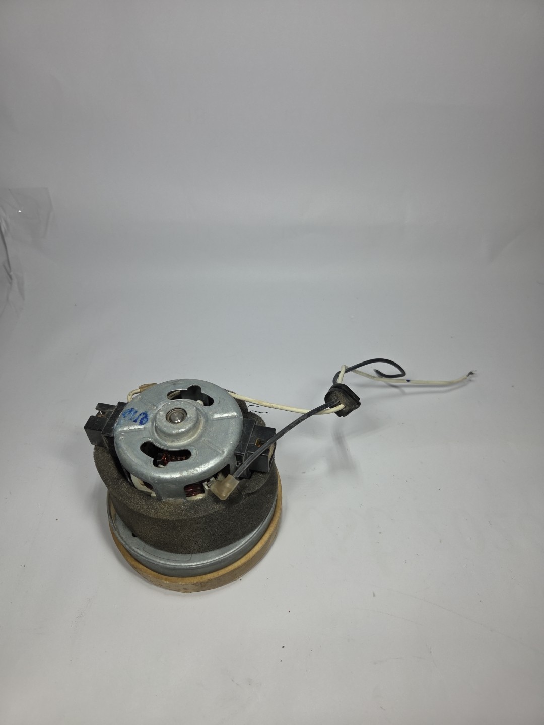 Shark AZ3002 AZ3000 AZ3002C AZ3000W SMALL 120V 60Hz MOTOR ENGINE OEM MHi5-Ga