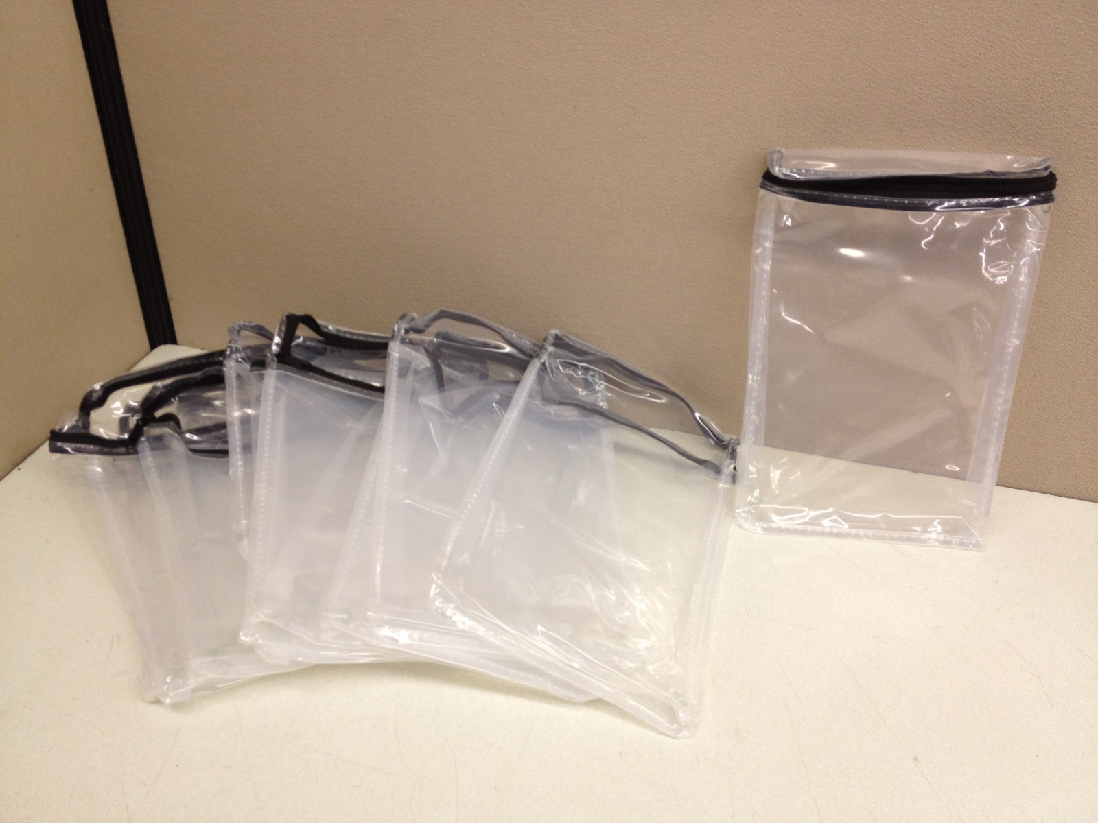 LOT 10 NEW Small Zippered Storage Organization Cube Bag 6 x 9 x 1″ Clear PEVA