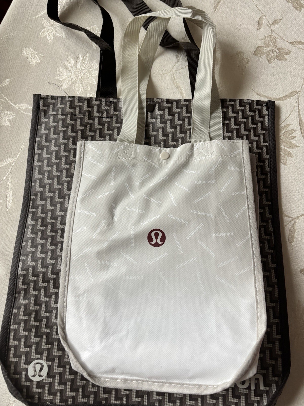 Lululemon Reusable Shopping Tote Bags Large Logo Small Red Grey Lot of Three