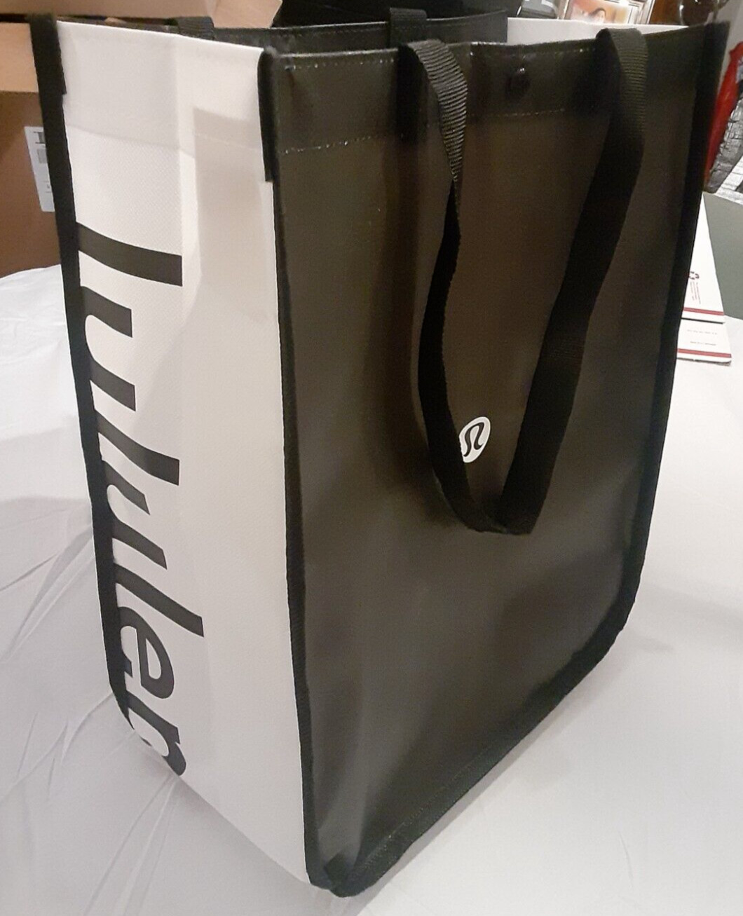Lululemon Black And White Reusable Shopping Tote Bag 16″ x 13″ x 6″, collapsible
