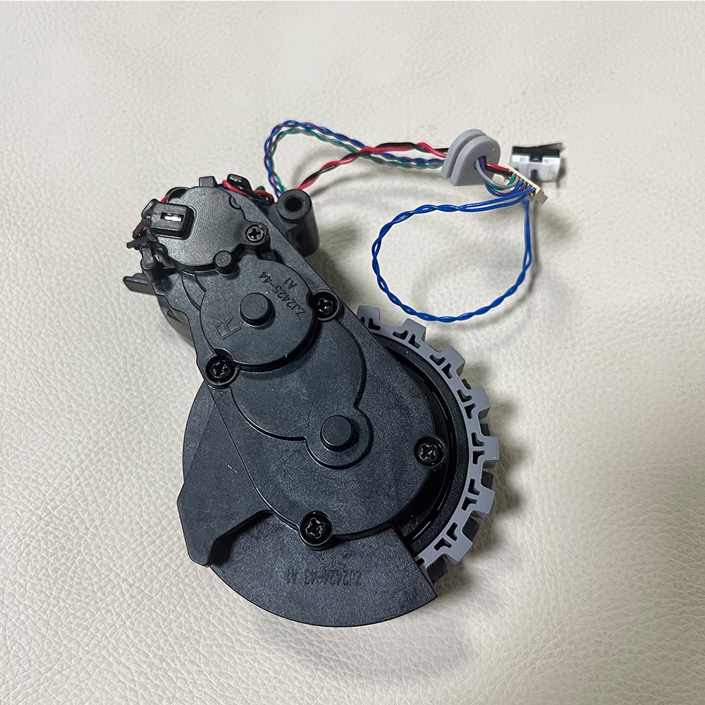 Left & Right Wheel Replacement For ECOVACS X8 X8Pro T50Pro Vacuum Cleaner Parts