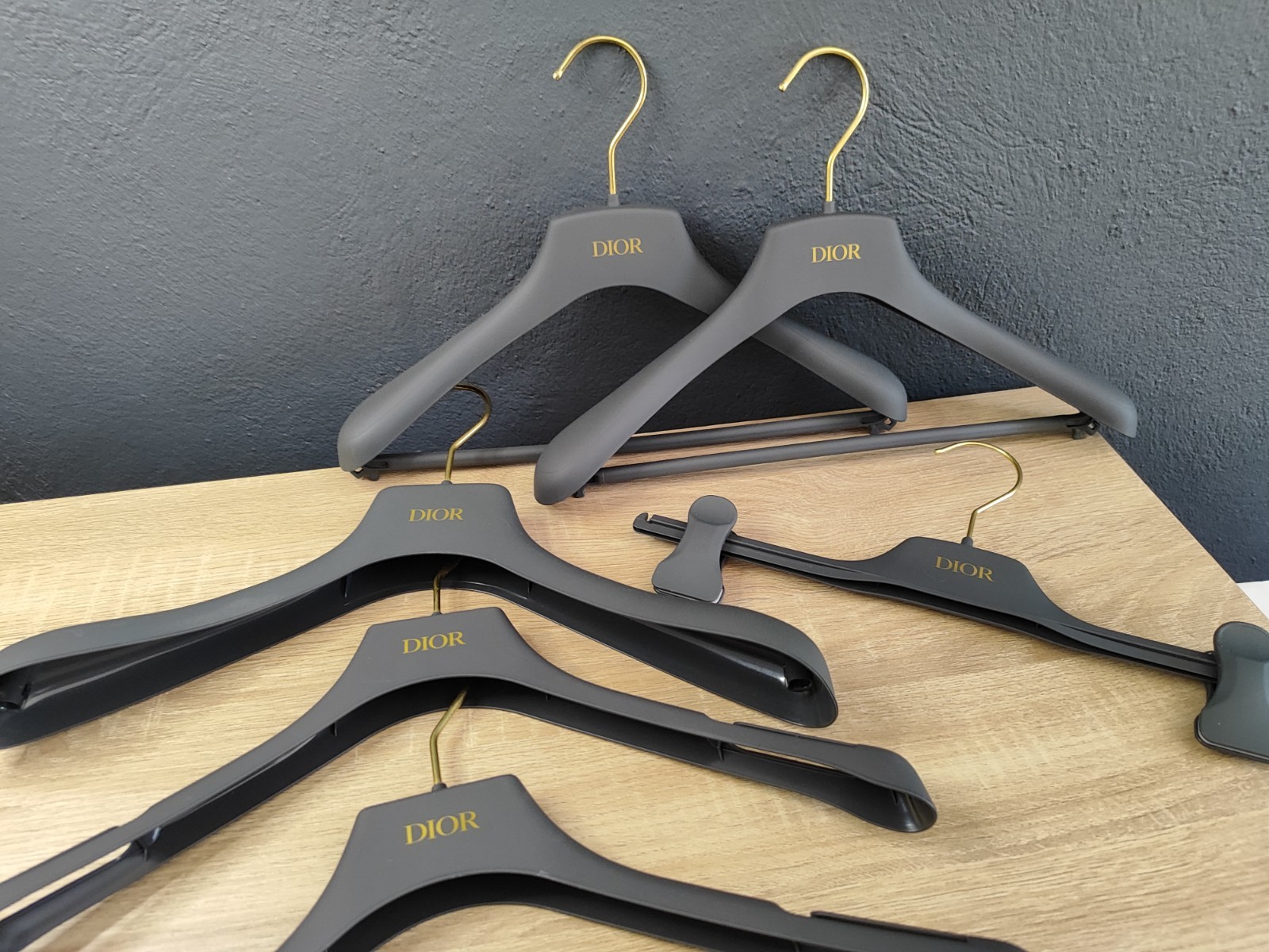 6x Dior Grey Plastic Clothes Hangers – 36 & 39 cm