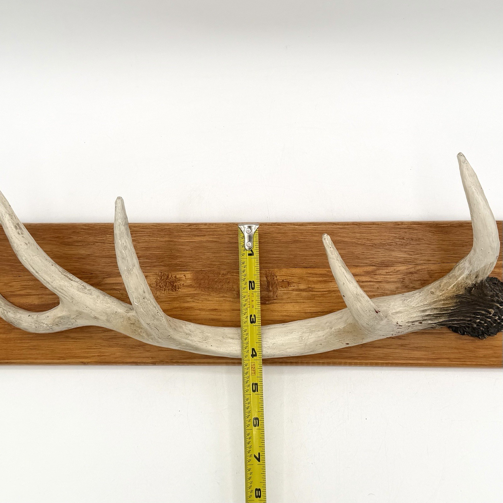 Rustic White Tail Deer Antler Wall Mounted Coat Hat Rack On Wood 17.5 X 4 Inch