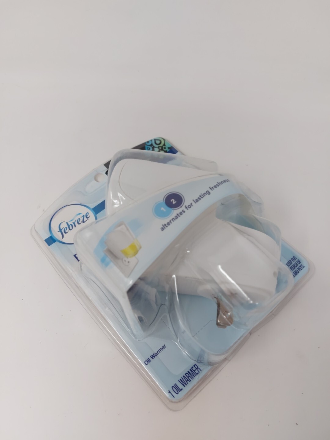 Febreze Noticeables Alternating Scented Oil Warmer New Sealed Warmer Only