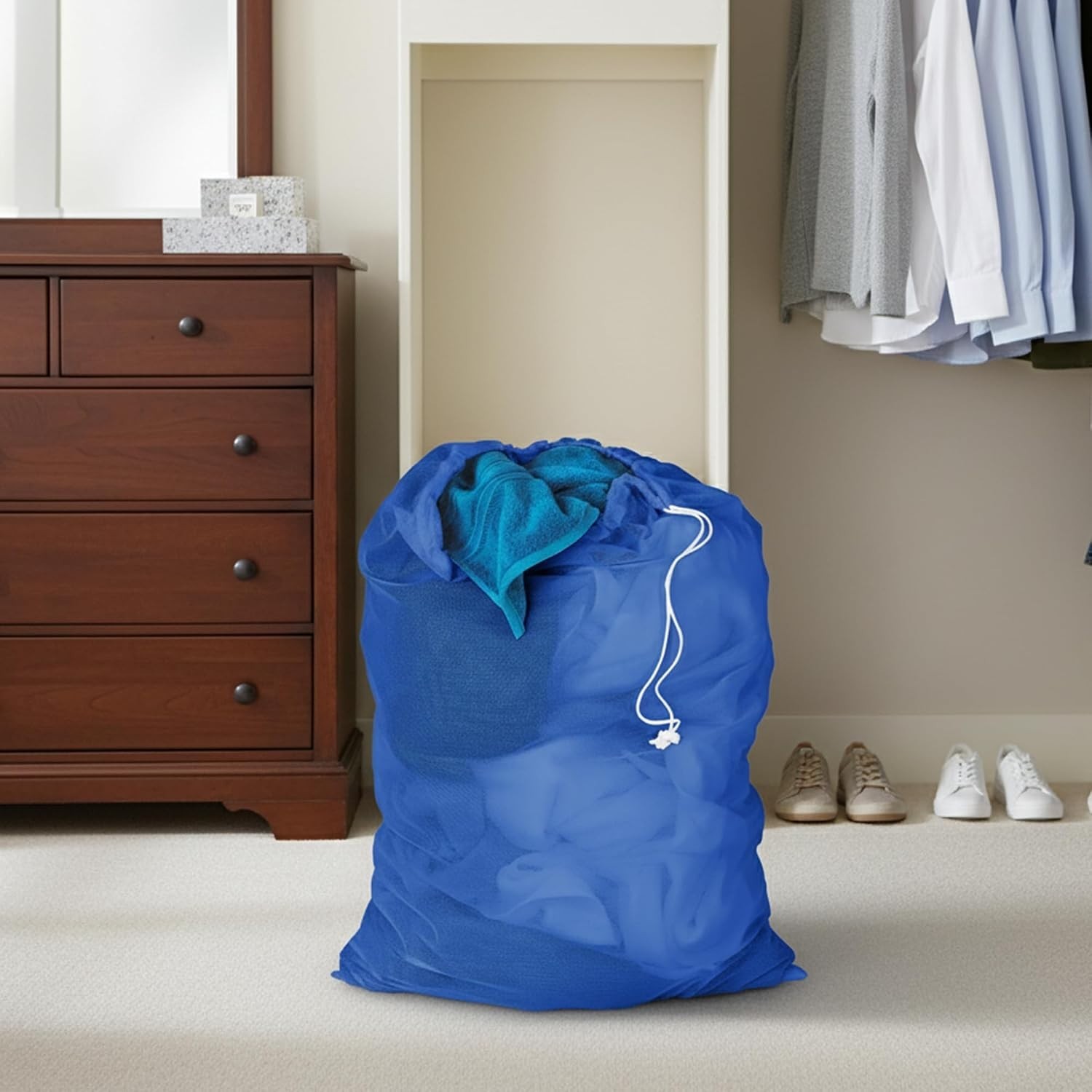 Lightweight Drawstring Mesh Laundry Bag in Blue – Perfect for Easy Transport