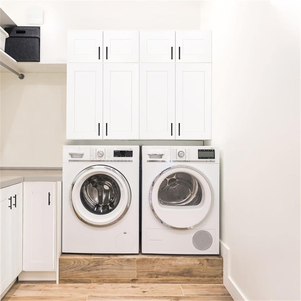 Bowery Hill Kitchen Cabinet Filler 30 x 3 x 0.75-Inch in White