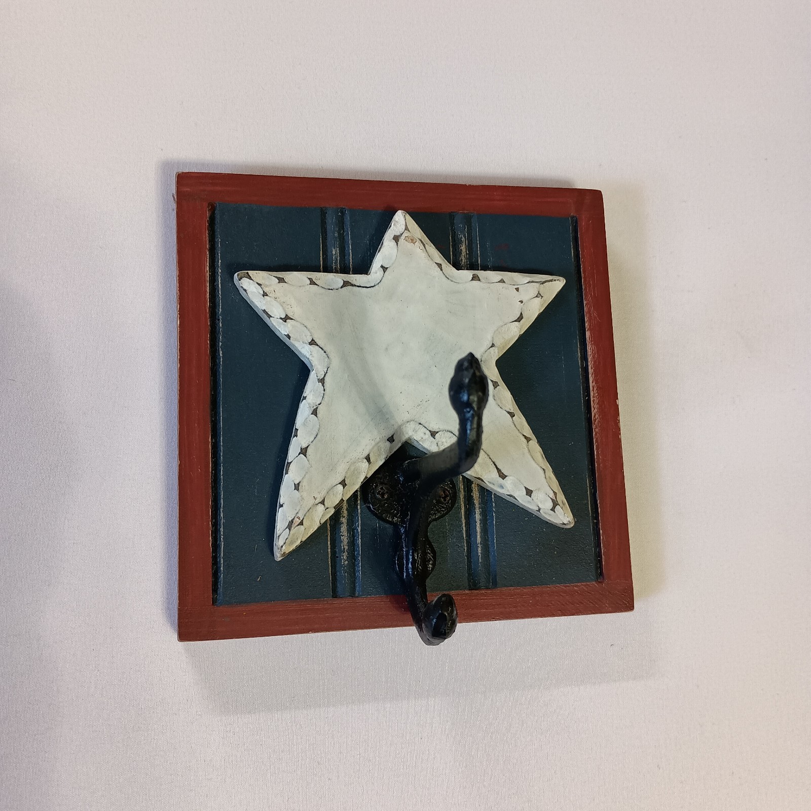 Wooden Star Wall Hook Black Wrought Iron Wall Hanger 5 1/2″ x 5 1/2″ Western
