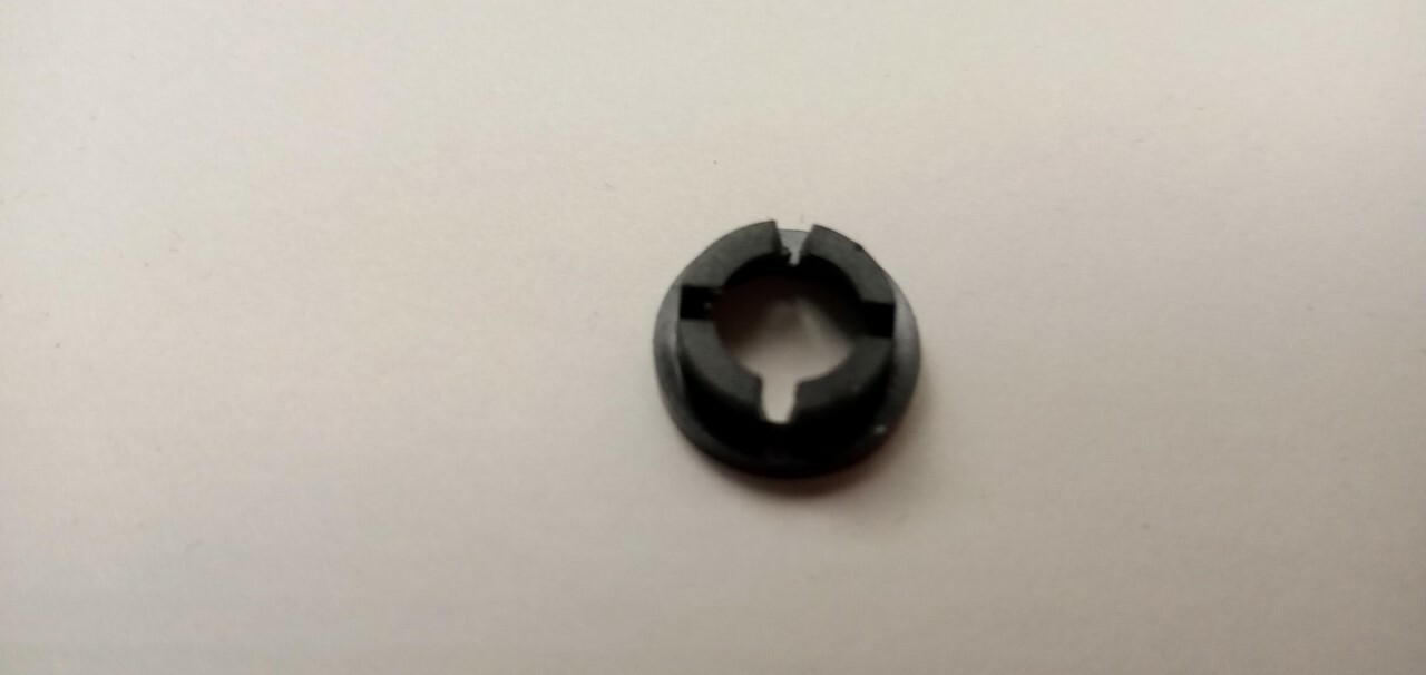 GENUINE Hoover Rear Wheel Retainer #32182001 FOR HOOVER CONVERTIBLES & OTHERS