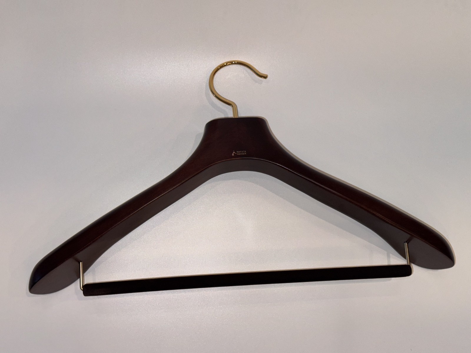 NAKATA Hanger Men’s Suit Hanger 460 mm Mars Brown Beech Wood