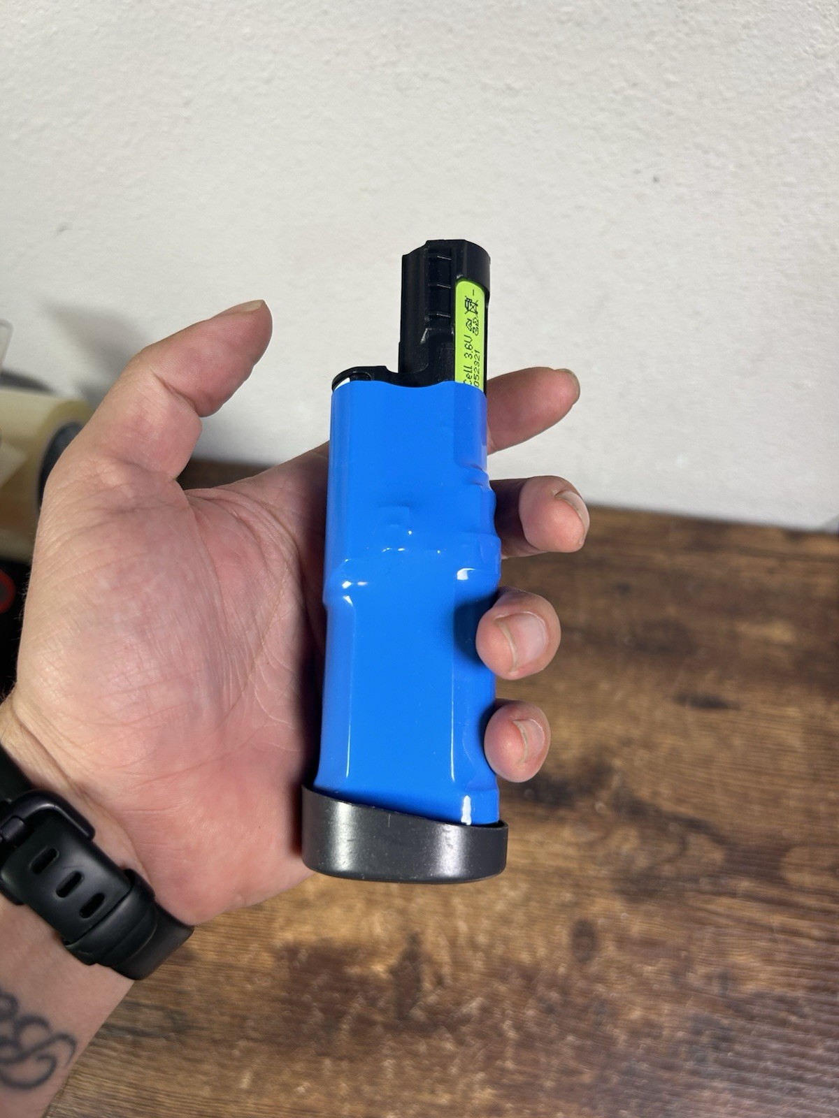Shark Lithium-Ion Battery WANDVAC WV201 WV200 WV205 WV220 OEM ( HOLDS CHARGE)