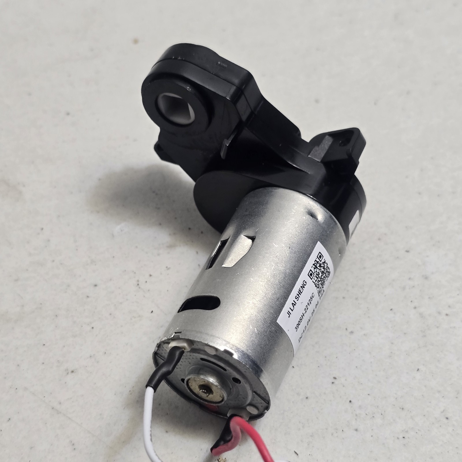 OEM Genuine iRobot Roomba 104 105 Vac Robot Cleaning Head Roller Brush Motor