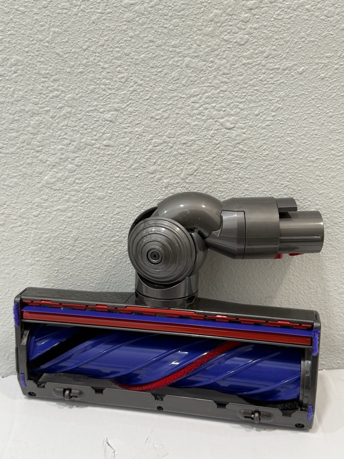 Dyson V8 Cordless Stick Vacuum SV25 #400494-01