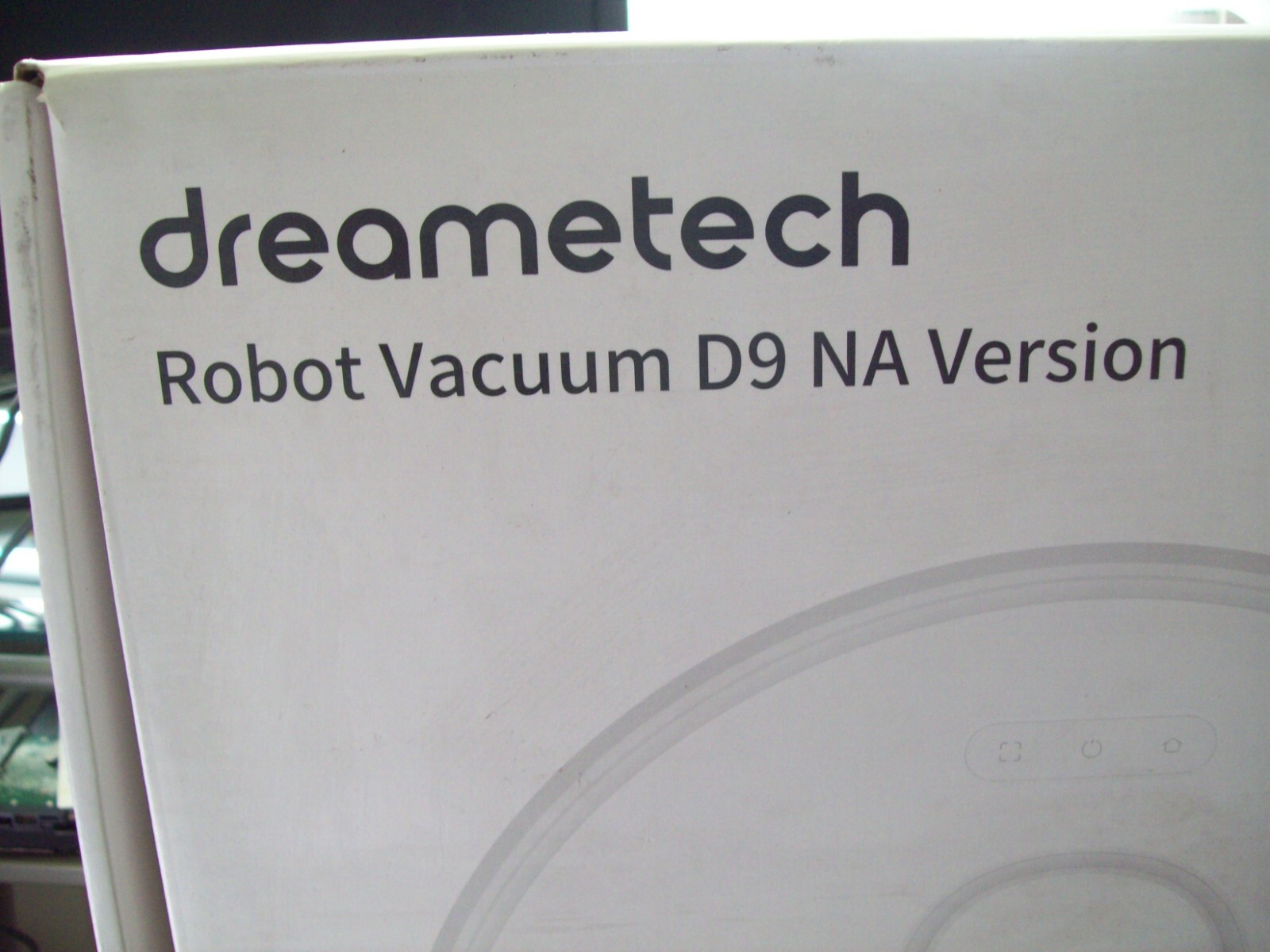 Dreametech D9 Max Robot Vacuum – WHITE – NA VERSION – Carpet /Hard Floor Cleaner
